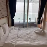 Kaplan Suites 353